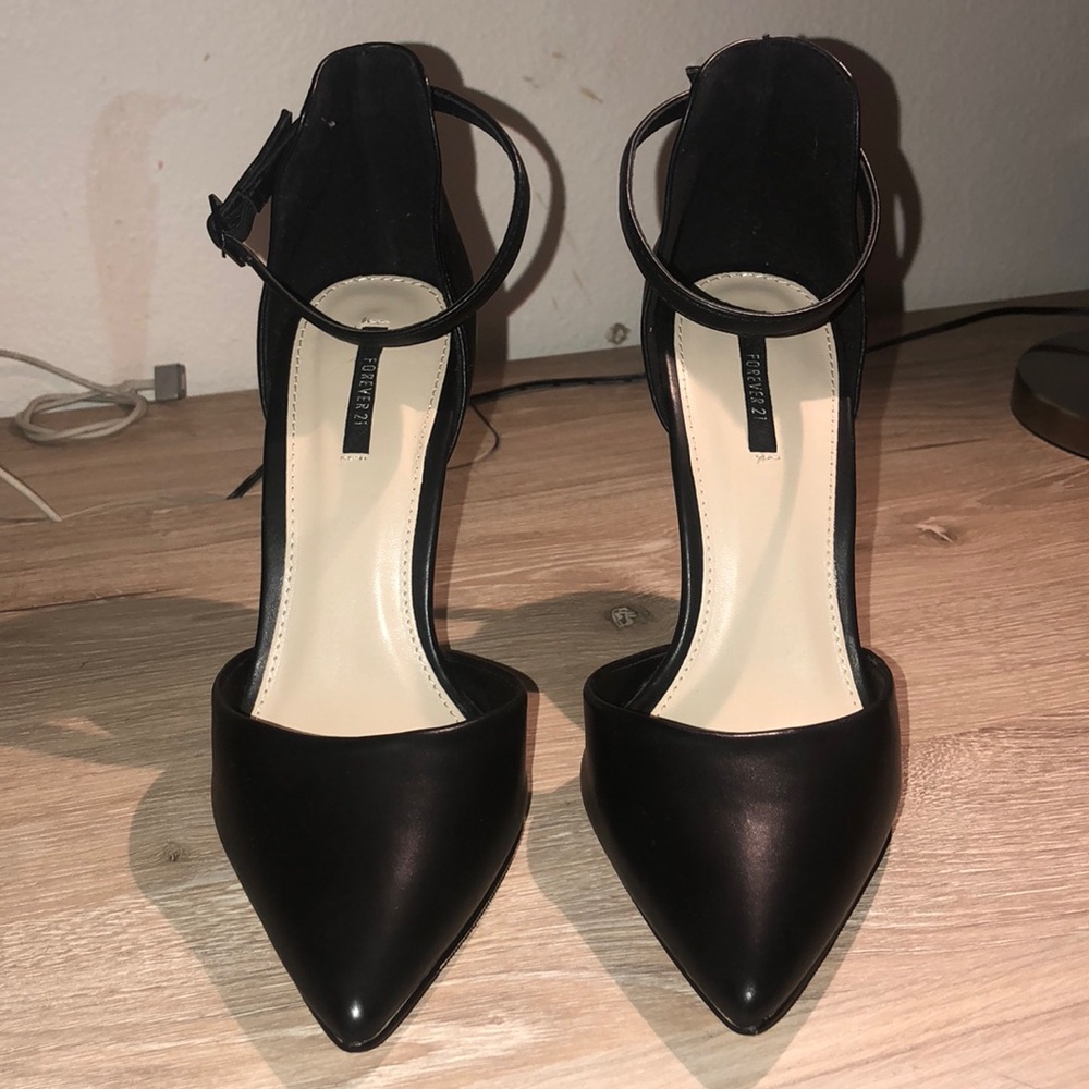 Forever 21 Black heels